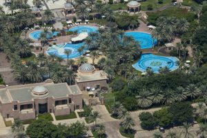 Abu_Dhabi_sightseeing_tour_itinerary_from_Dubai