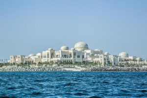 abu-dhabi-Sheikhs_Palace_abu_dhabi_half_day-tours_from_Dubai