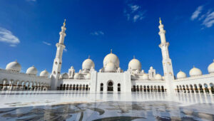 educational-cultural-tour-sheikh-zayed-grand-mosque-abu-dhabi-4